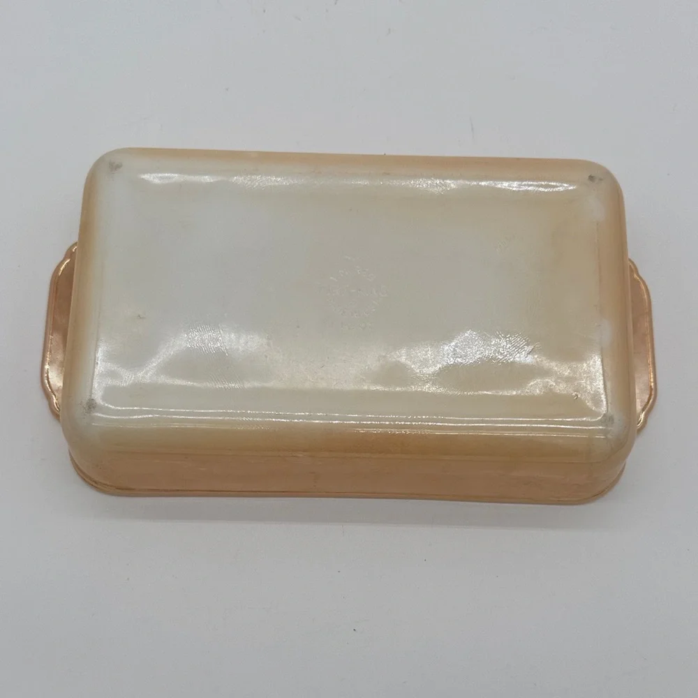 Fire King Peach Lustre 1 1/2 Qt Casserole Dish #410